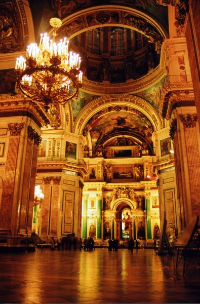 gal/Travelling/russia/art/insidechurch.jpg